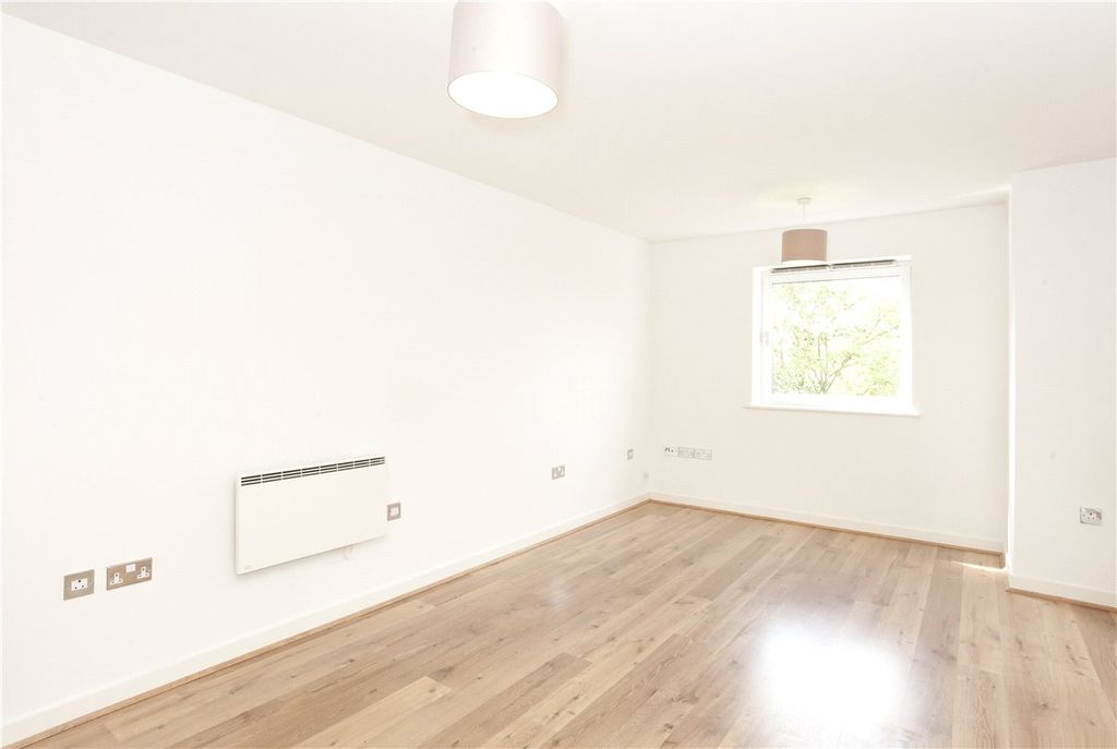 Property photo 3 of 7 Picture No. 04