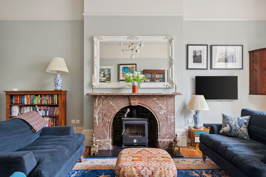 Property photo 3 of 20