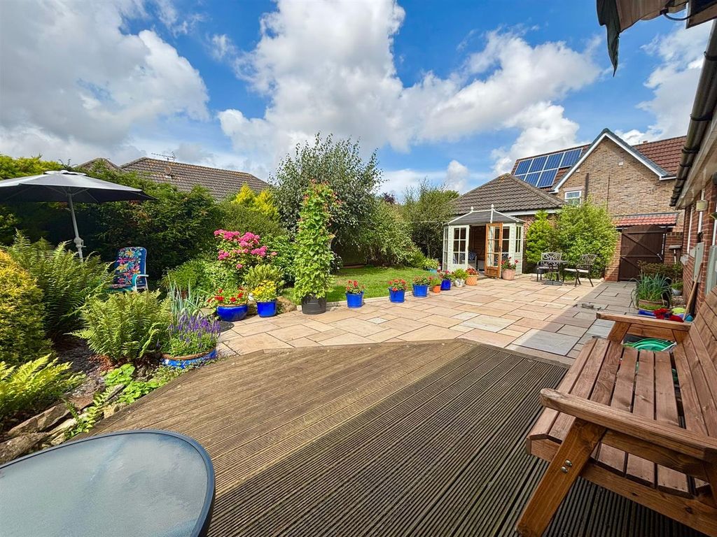 Property photo 2 of 26 Rear Garden