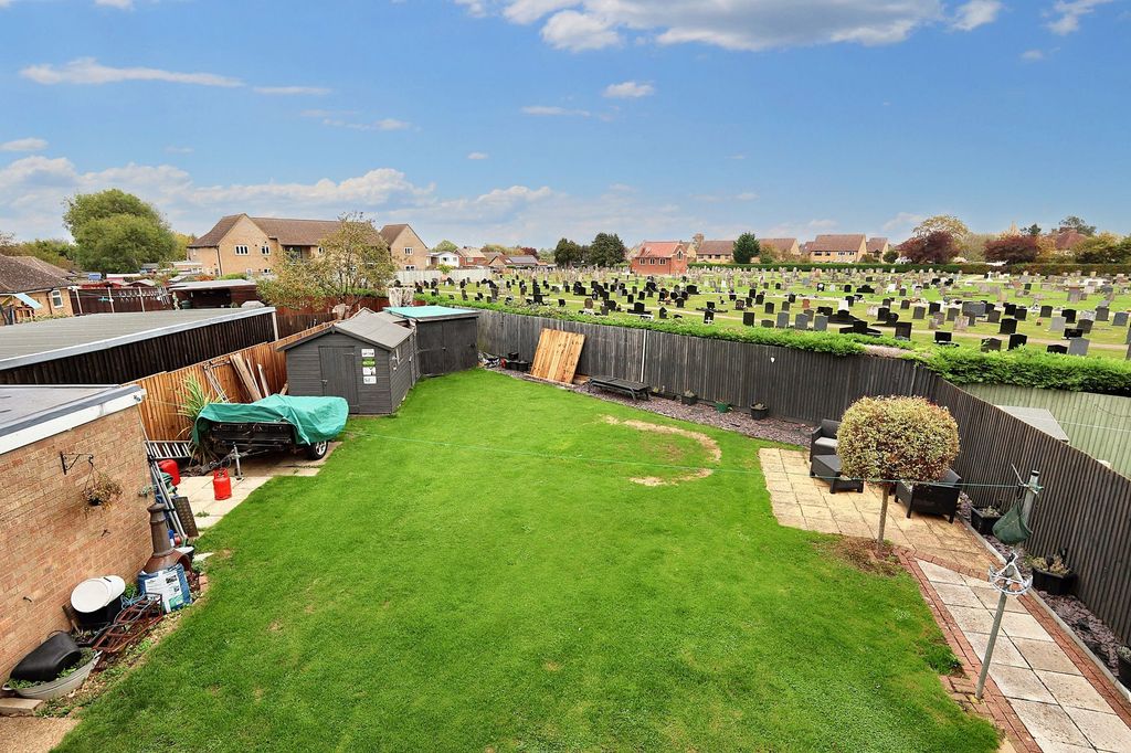 Property photo 2 of 13