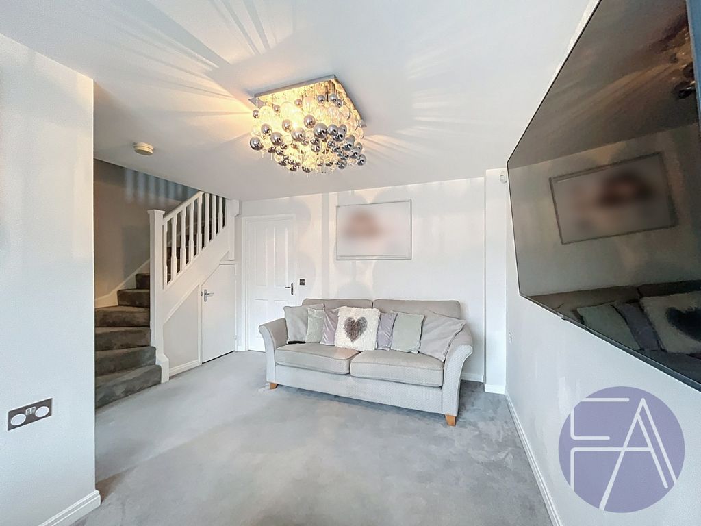 Property photo 3 of 17 4857682