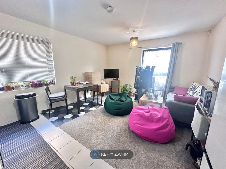 Property photo 2 of 6 Living Room/Reception