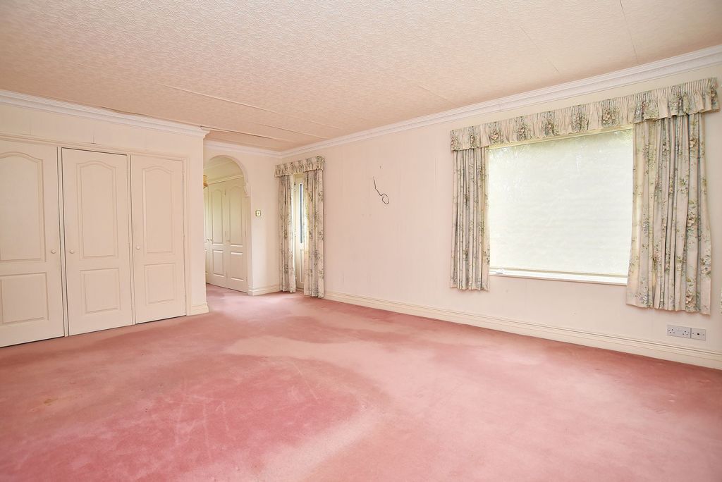 Additional image 12 of 5 bed detached house for sale31 Fulwith Mill Lane, Harrogate HG2