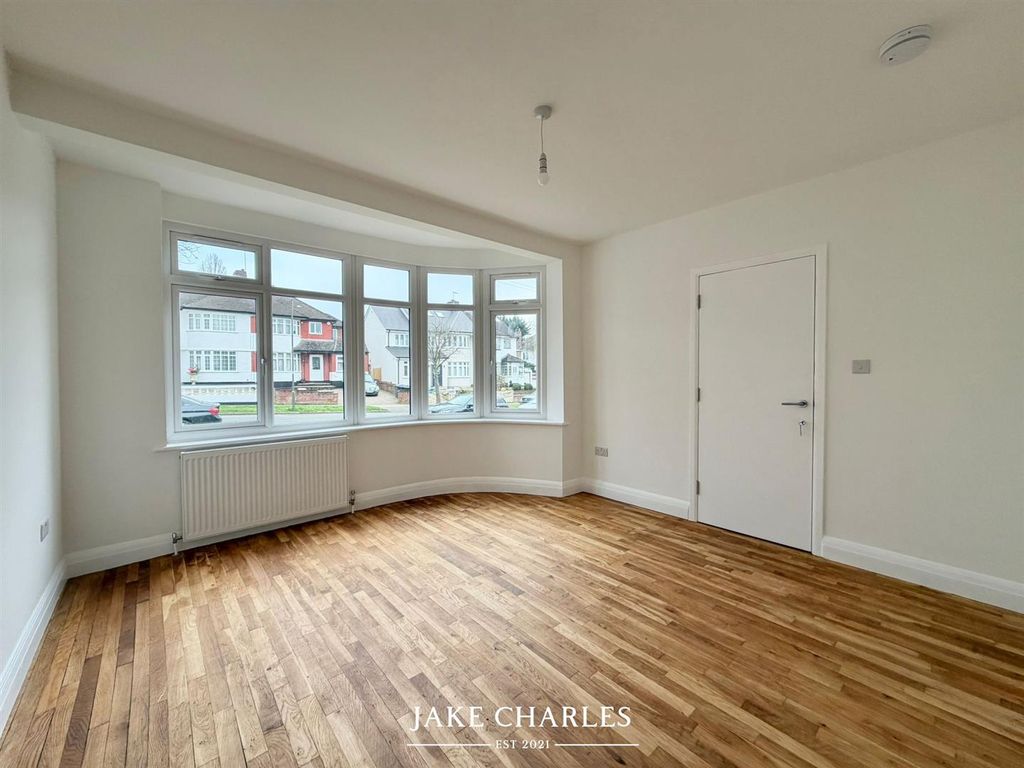 Property photo 2 of 12 7578A3ba-00F4-4336-A0E7-7Eb850193B0A.Jpg