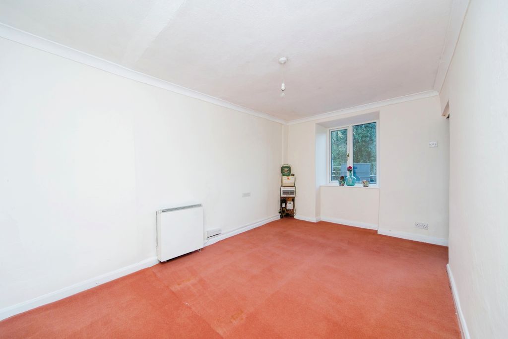 Property photo 3 of 17 Photography