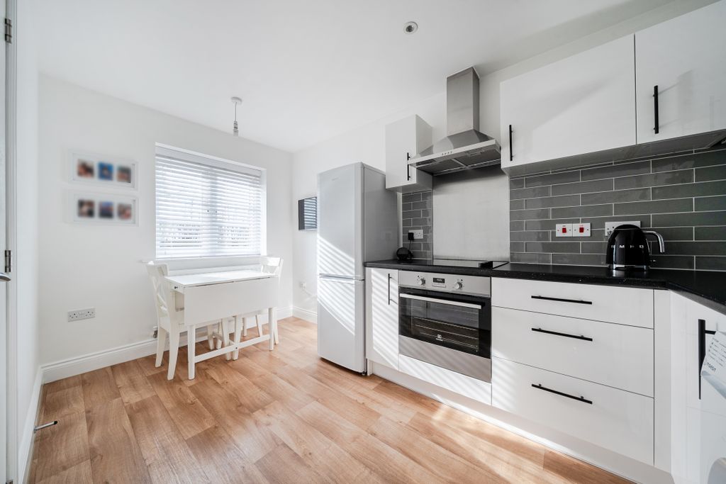 Property photo 2 of 14 Kitchen/ Diner