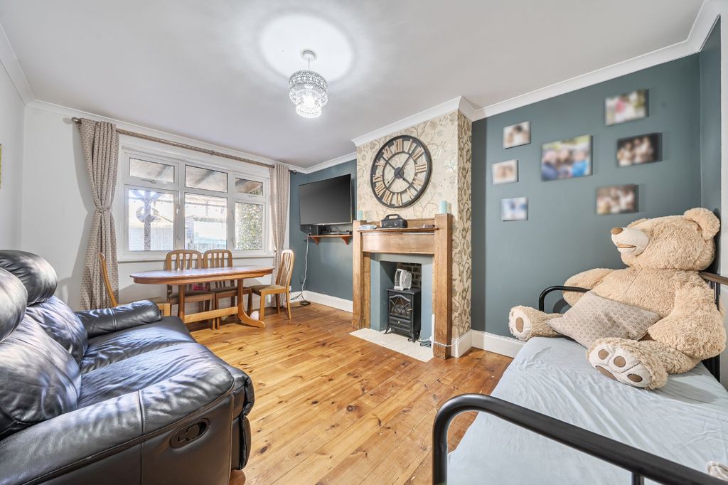 Property photo 2 of 11 Picture No. 06