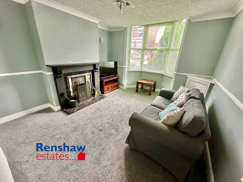 Property photo 2 of 13 L