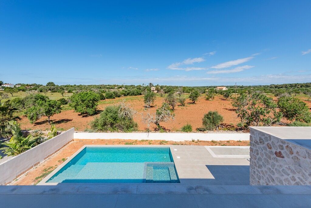 Property photo 3 of 20 Terrace Views