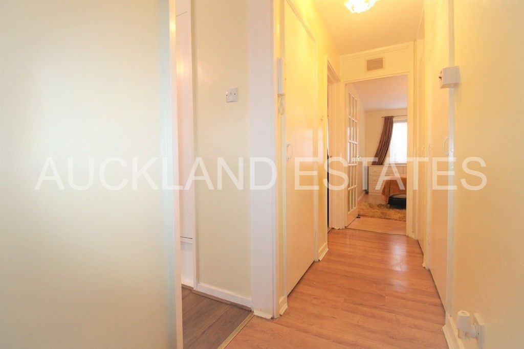 Property photo 3 of 8 Img_2215_7_Large