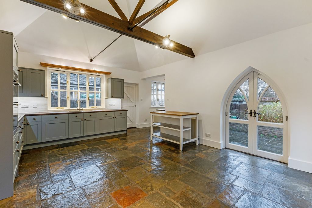 Property photo 2 of 12 2