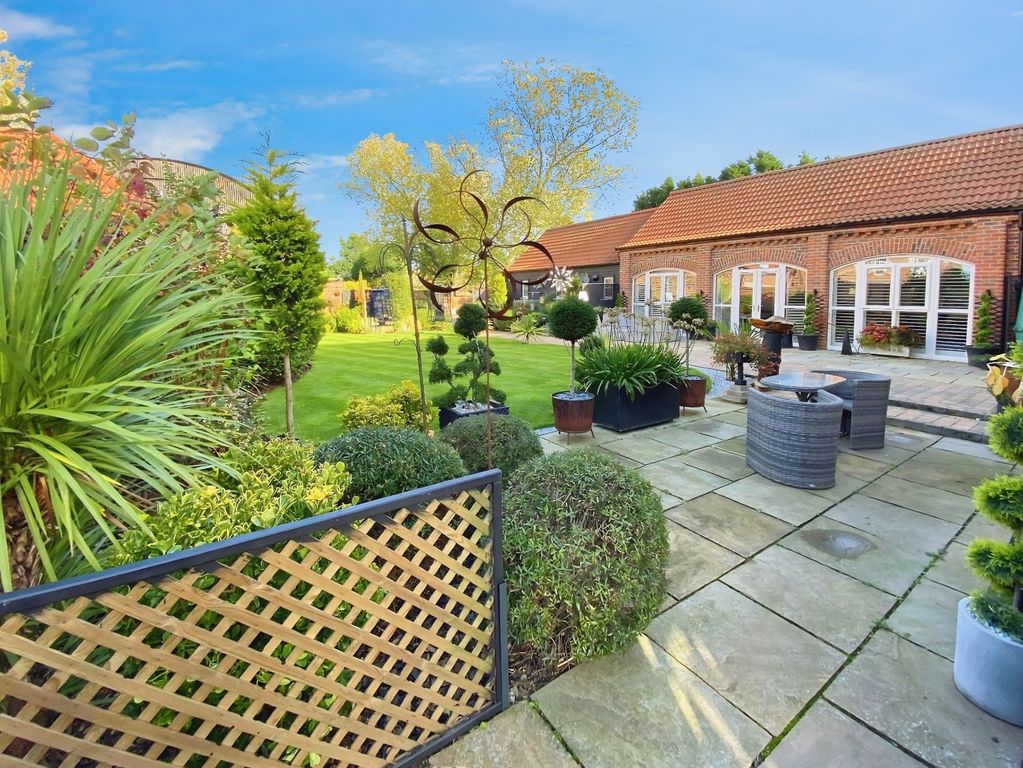 Property photo 3 of 49 Picture No. 38