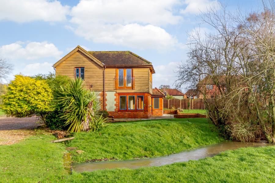 Property photo 2 of 11
