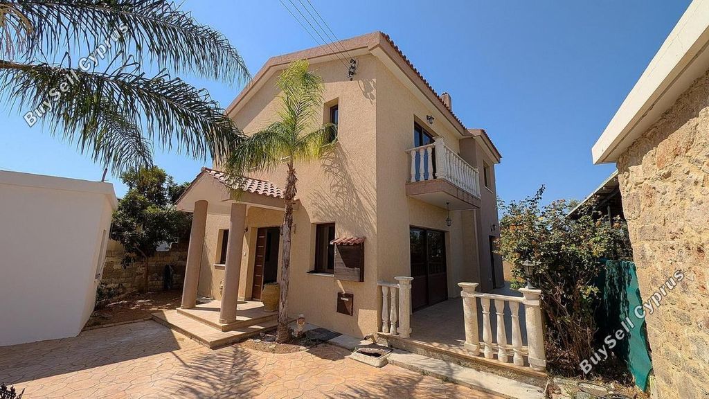 Property photo 1 of 45