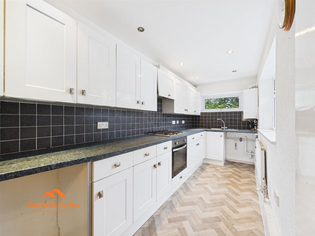 Property photo 2 of 15 Cam03956G0-Pr0202-Still002.Jpg