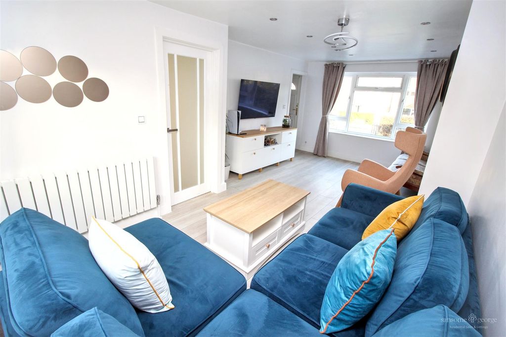 Property photo 2 of 19 Living Room