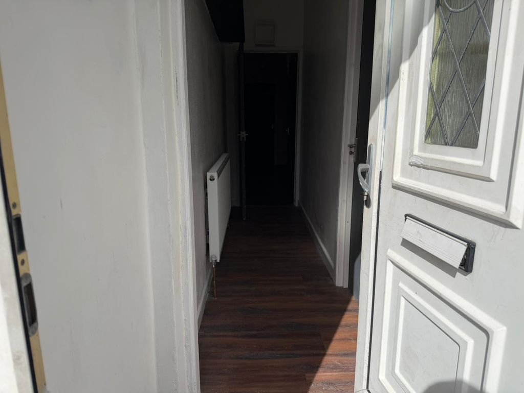 Property photo 2 of 22 Gallery