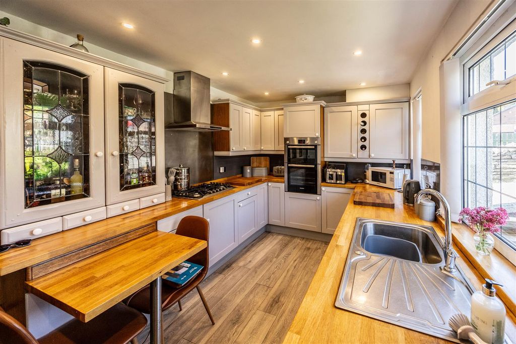 Property photo 3 of 52 50Hhalifax-190625-17.Jpg