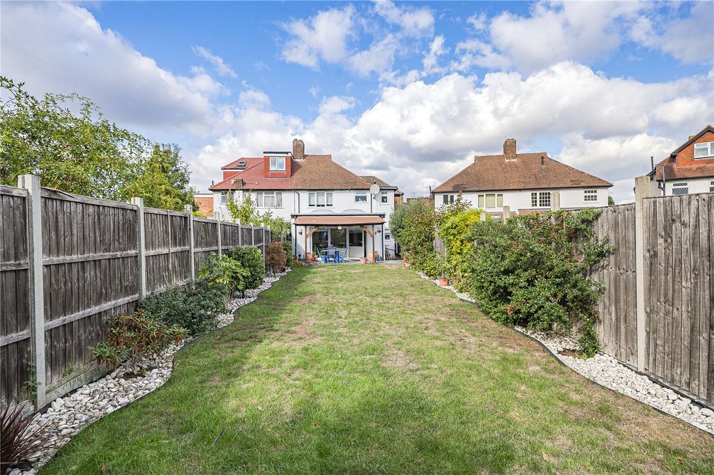 Property photo 3 of 23 Picture No. 13