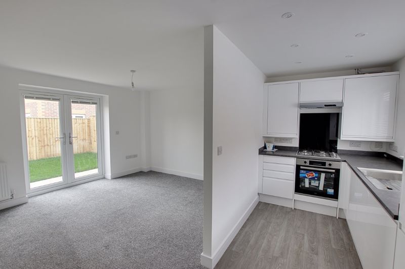 Property photo 2 of 8 Photo 7