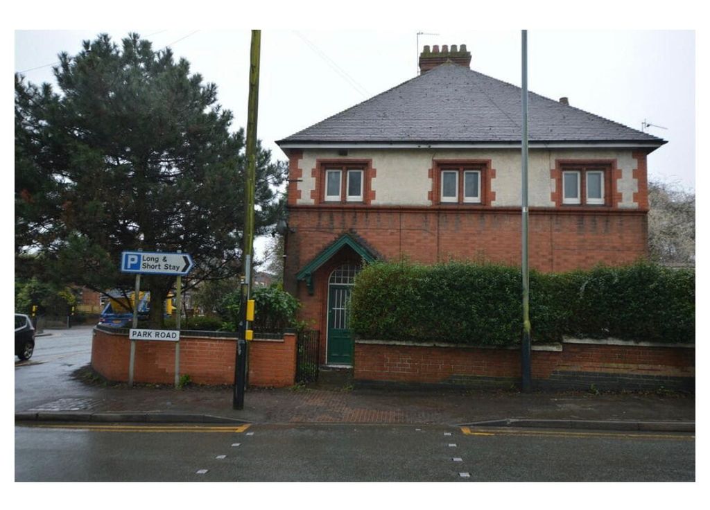 Property photo 3 of 13