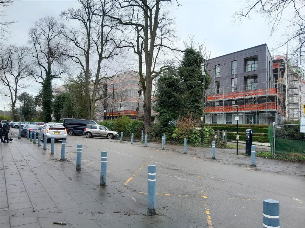 Property photo 1 of 8 1000092480.Jpg