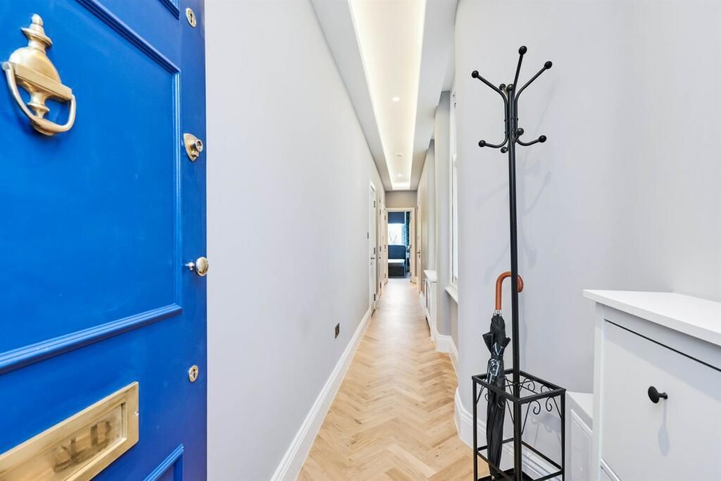 Property photo 3 of 18 Image
