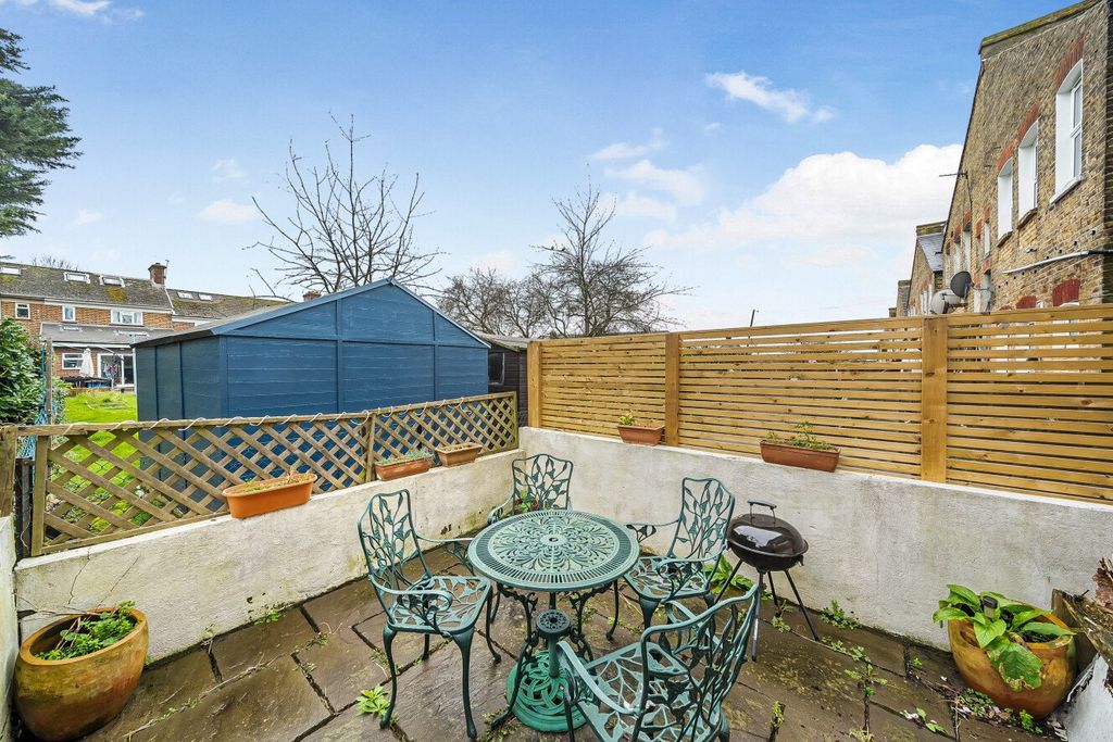 Property photo 2 of 13 Picture No. 10