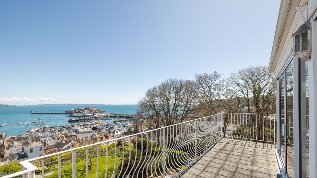 Additional image 17 of 4 bed detached house for saleClifton, St. Peter Port, Guernsey GY1