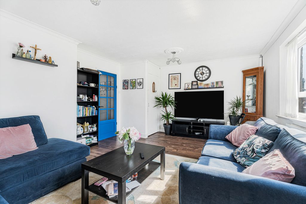 Property photo 1 of 11 Reception Room