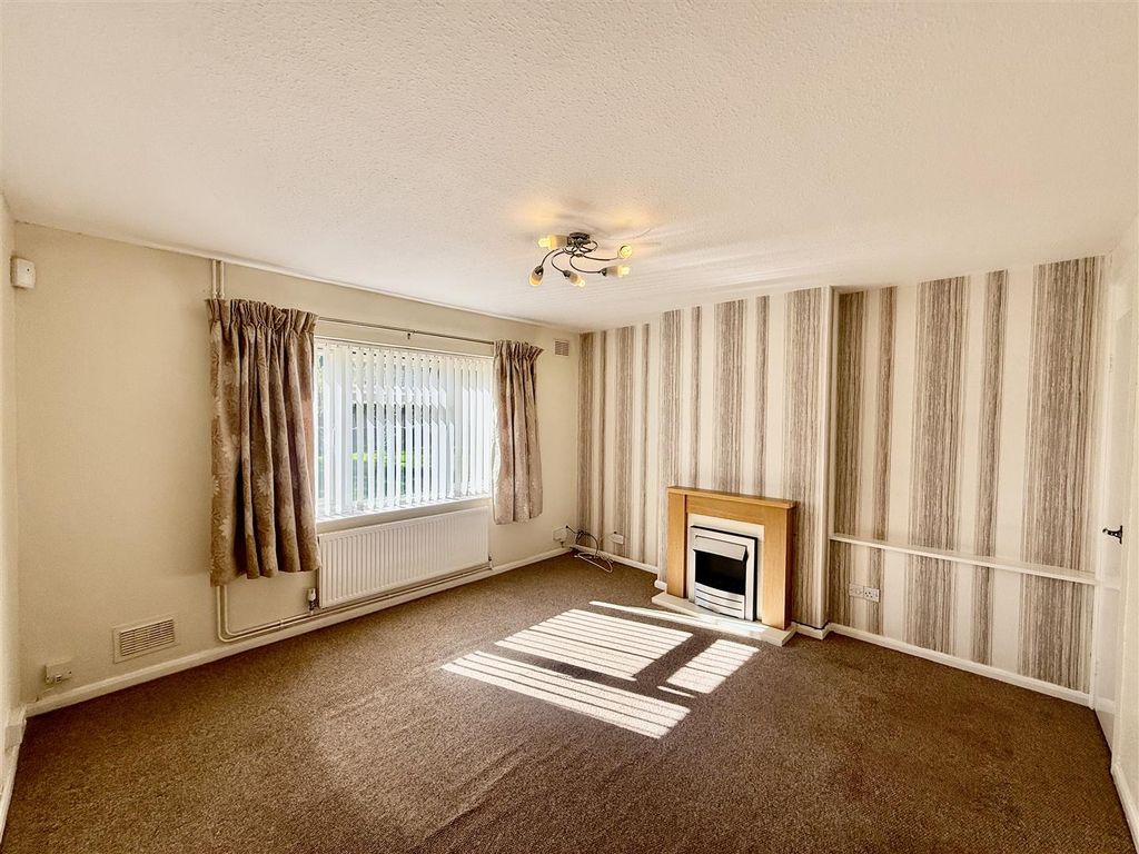 Property photo 3 of 13 3