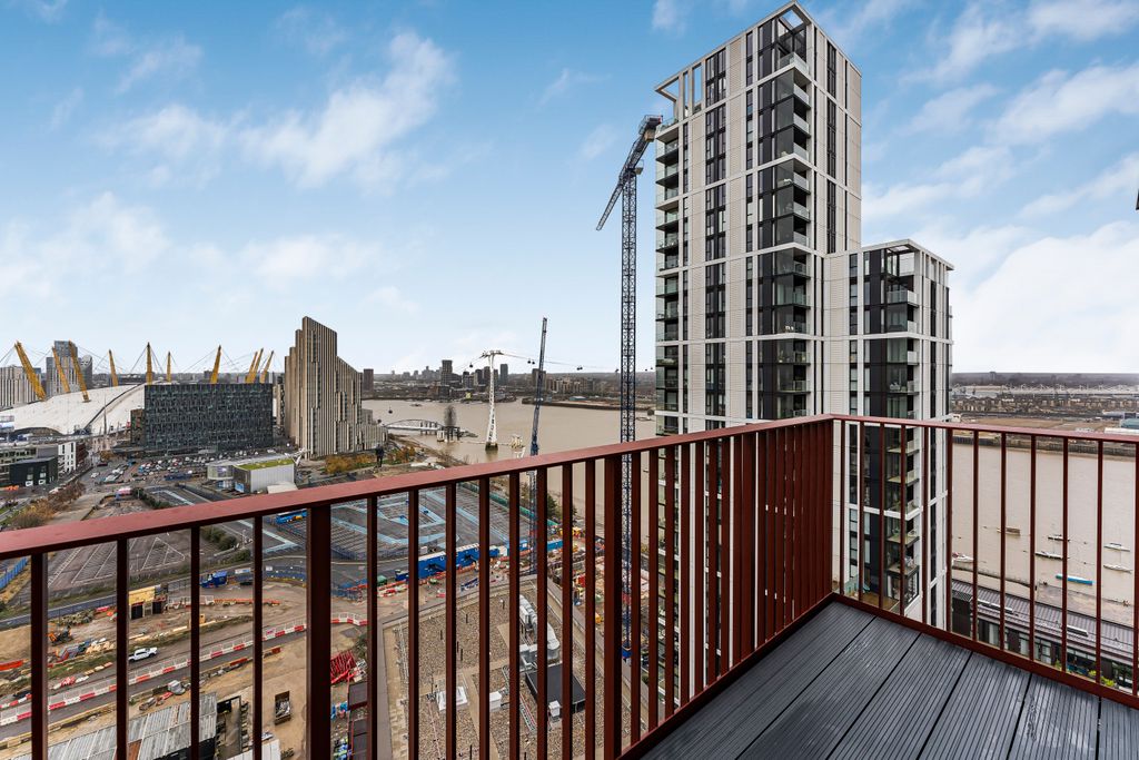 Property photo 3 of 13 2x.Jpg