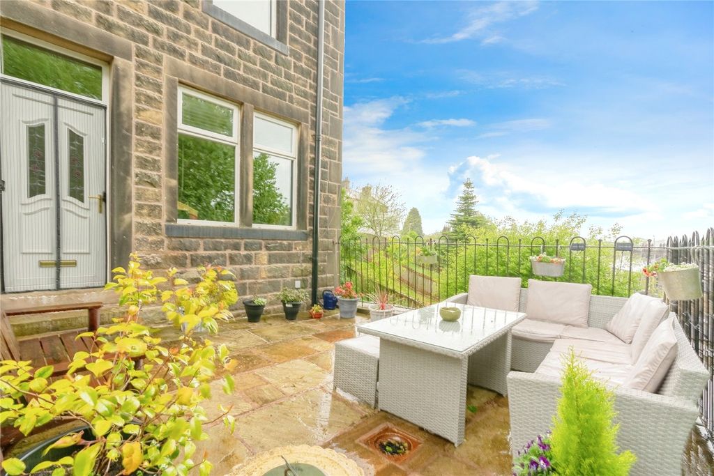 Property photo 1 of 17 Picture No. 03