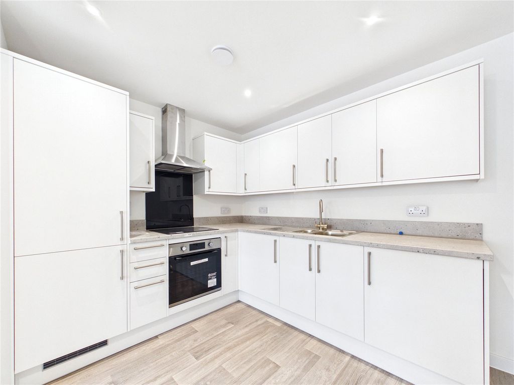 Property photo 2 of 7 Picture No. 04