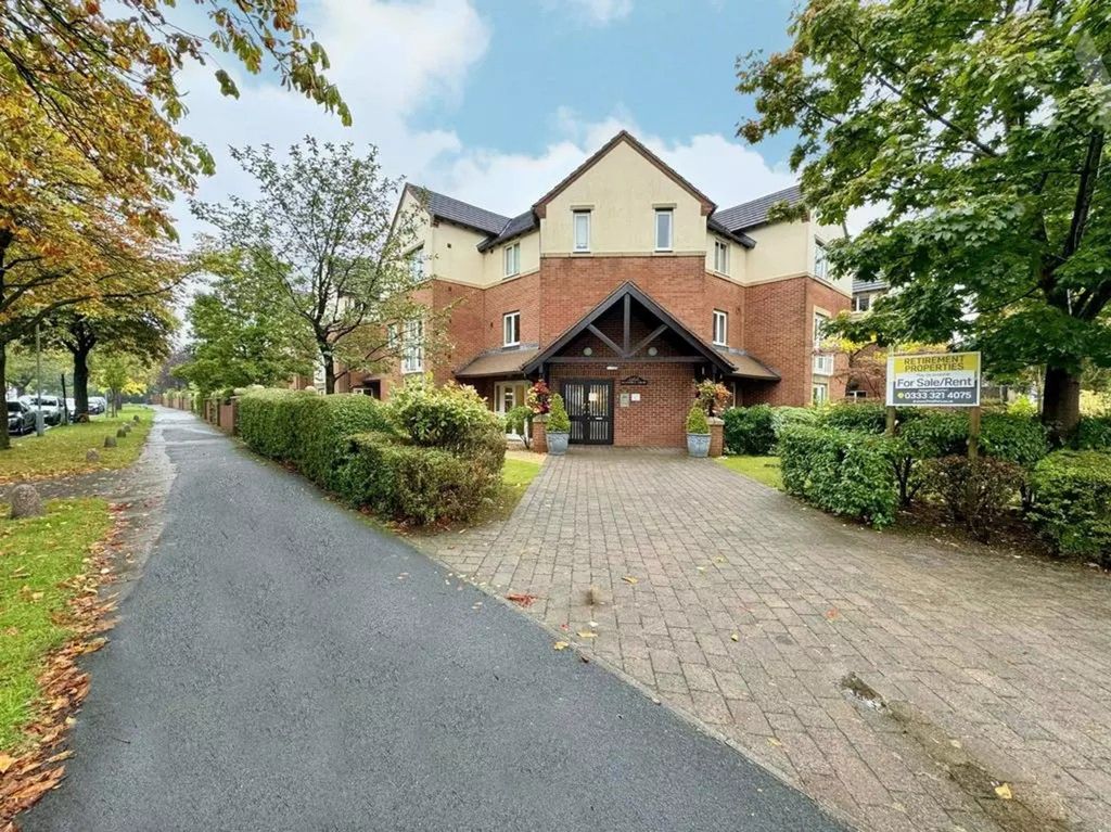 Property photo 1 of 12 Front