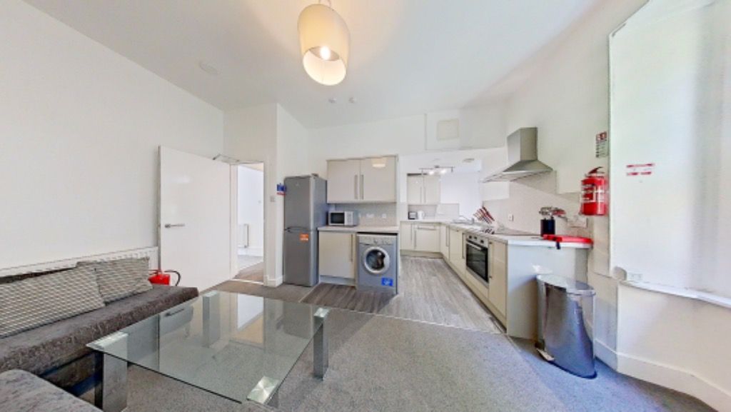 Property photo 3 of 14 Photo 3