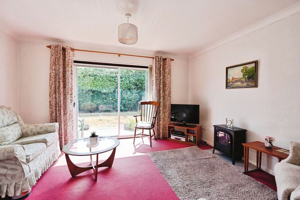 Property photo 2 of 19 Pbox-Img.Jpg