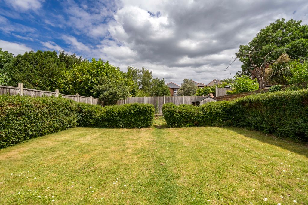 Property photo 3 of 17