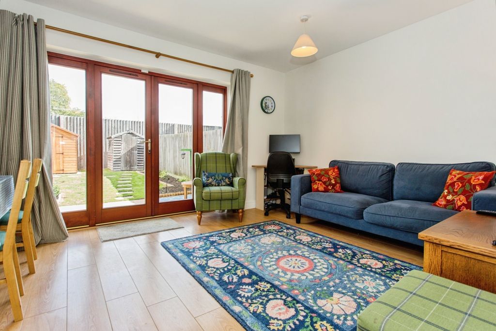 Property photo 3 of 17 Photo