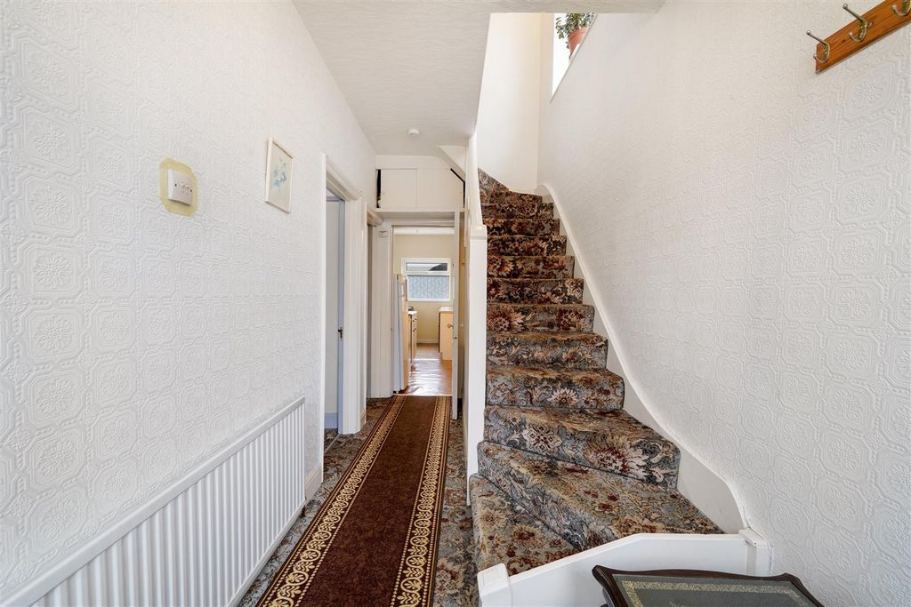 Property photo 2 of 26 Hallway