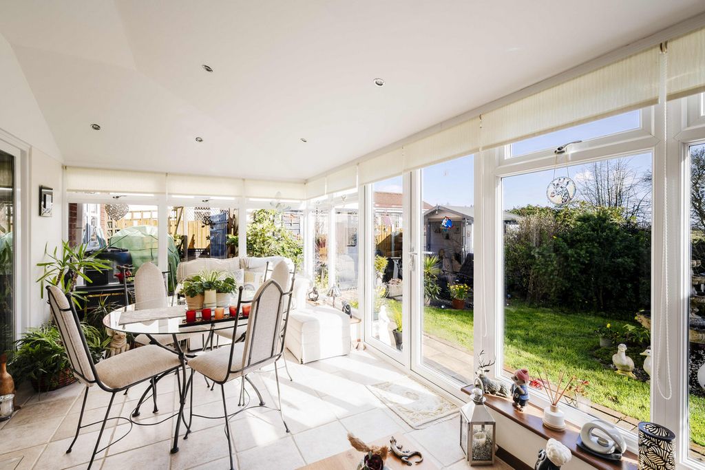 Property photo 2 of 35