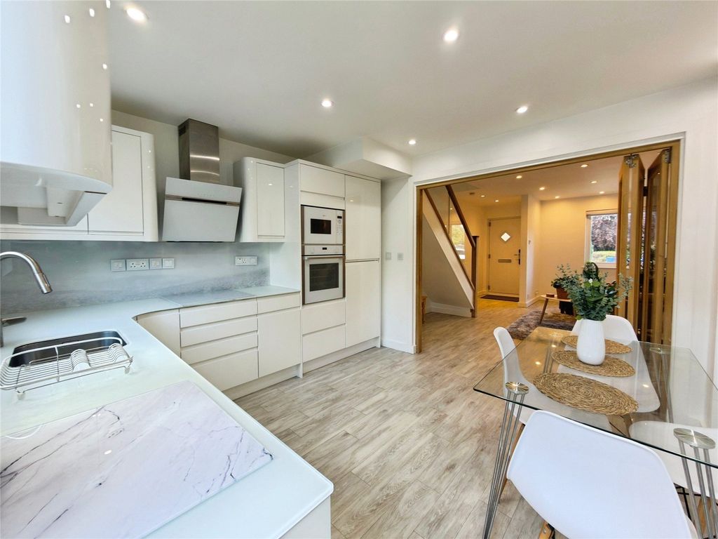 Property photo 2 of 13 Picture No. 67