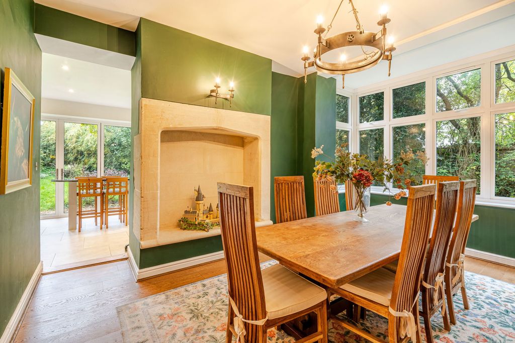 Property photo 3 of 16