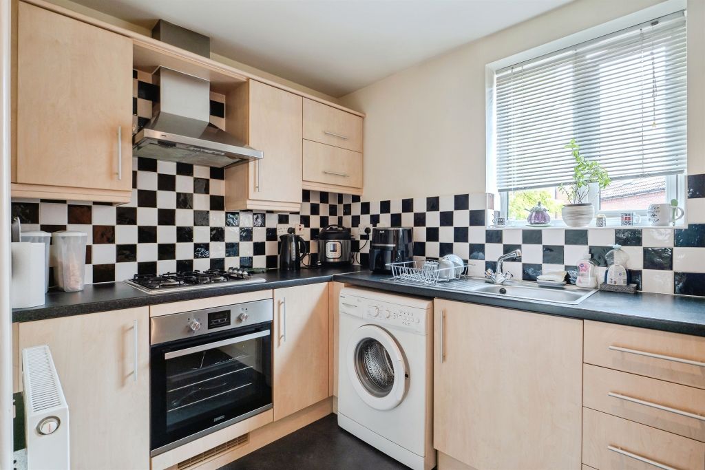 Property photo 3 of 16