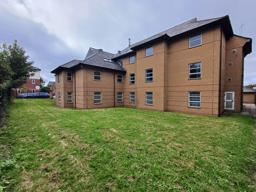 Property photo 1 of 5