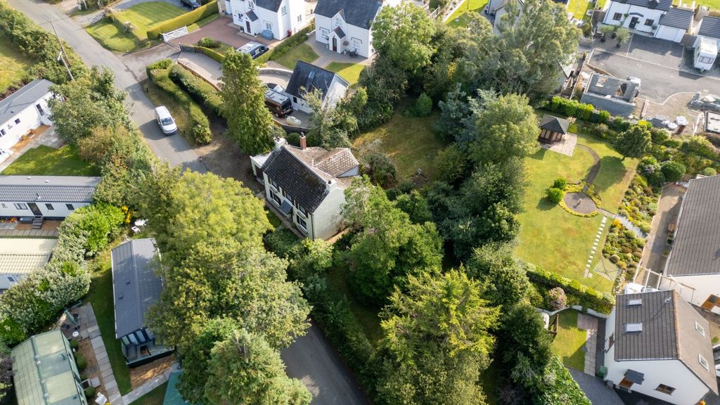Property photo 2 of 55