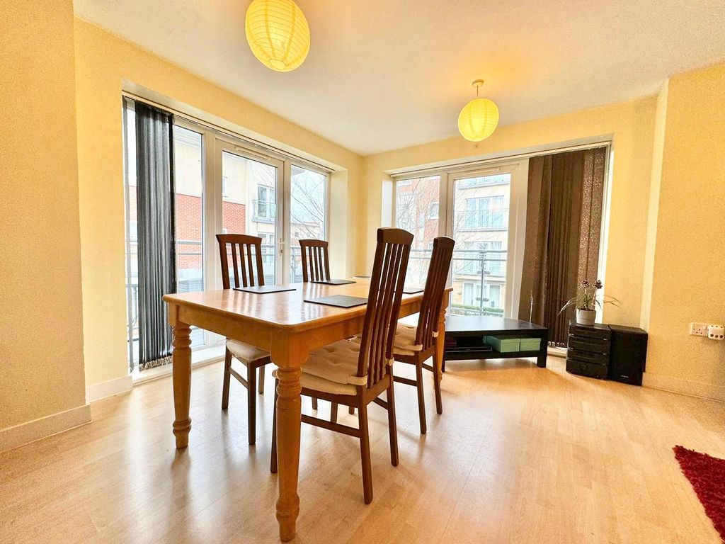 Property photo 3 of 12 Dining Room