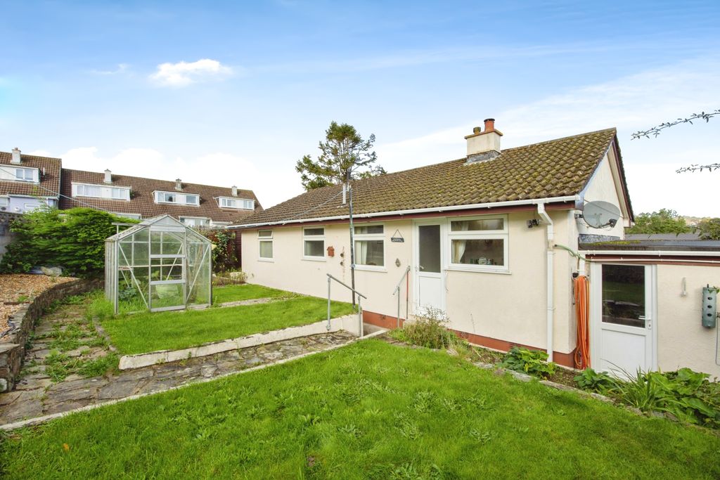 Property photo 3 of 17 Photography