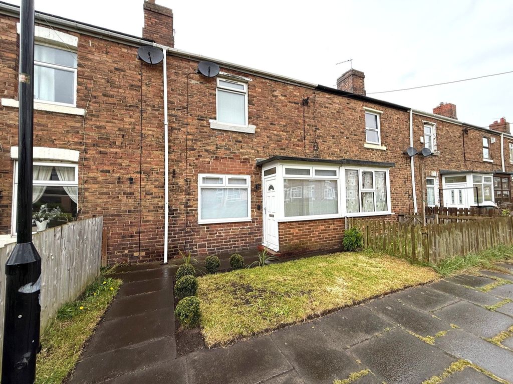 Property photo 2 of 12 Photograph 2