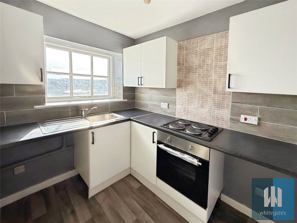Property photo 2 of 8 Picture No. 06